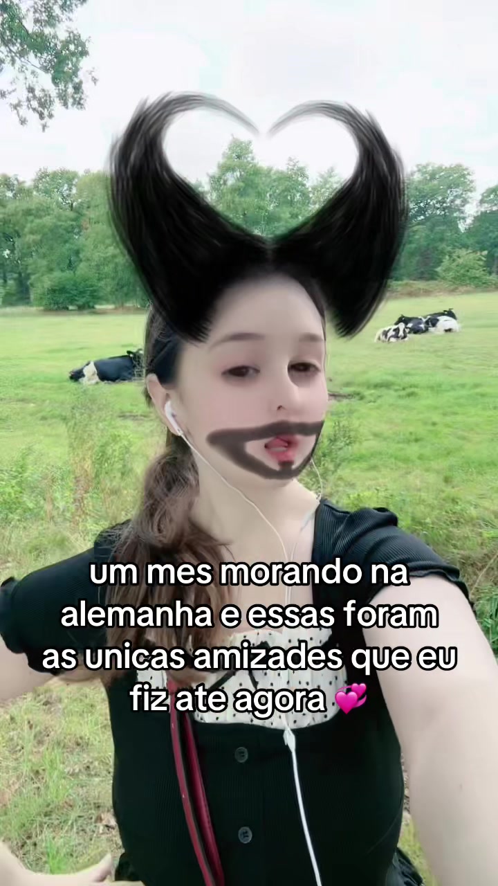 @anna com dois n