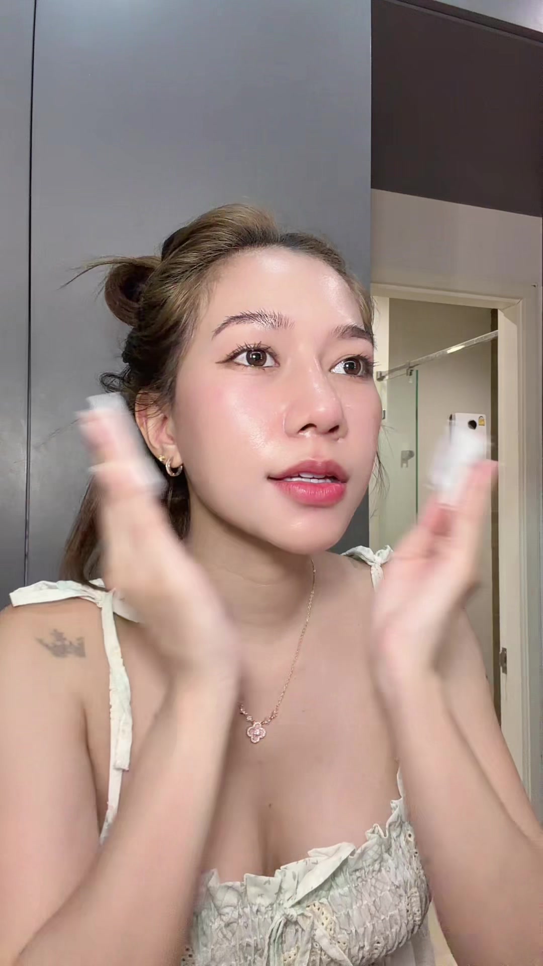 @แนนโน๊ะ วราภรณ์