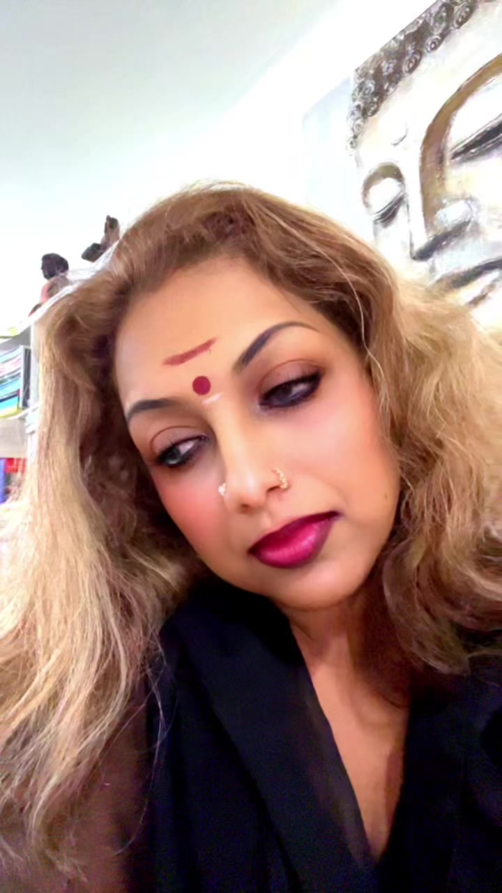 @Shobananava🇨🇦🇱🇰🇸🇬🇳🇬
