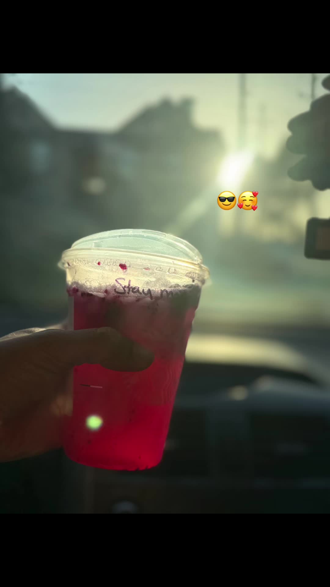 @Elisa🦋🌸🍒