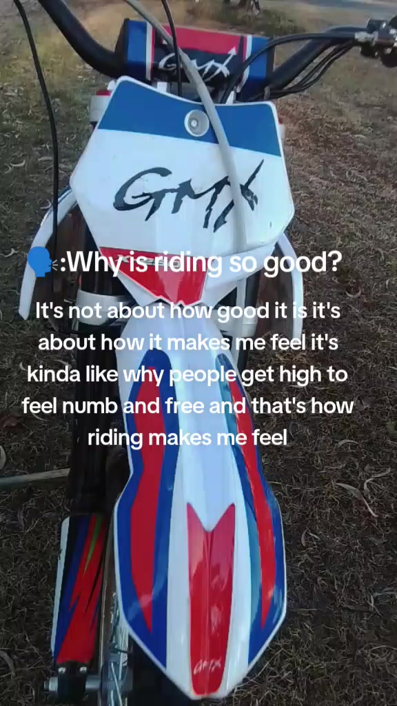 @Dirtbike Queen 👑