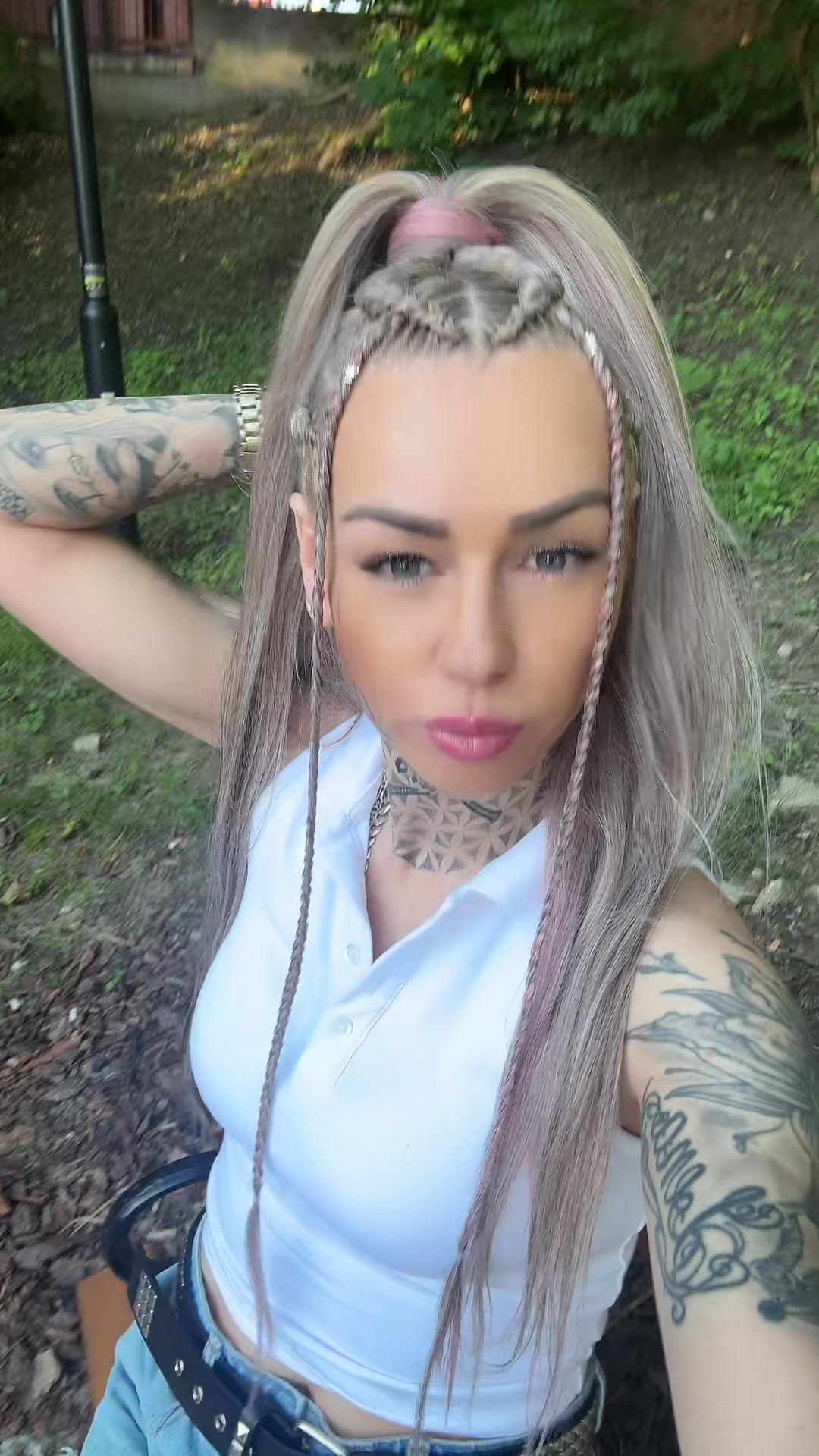 @karrola_official