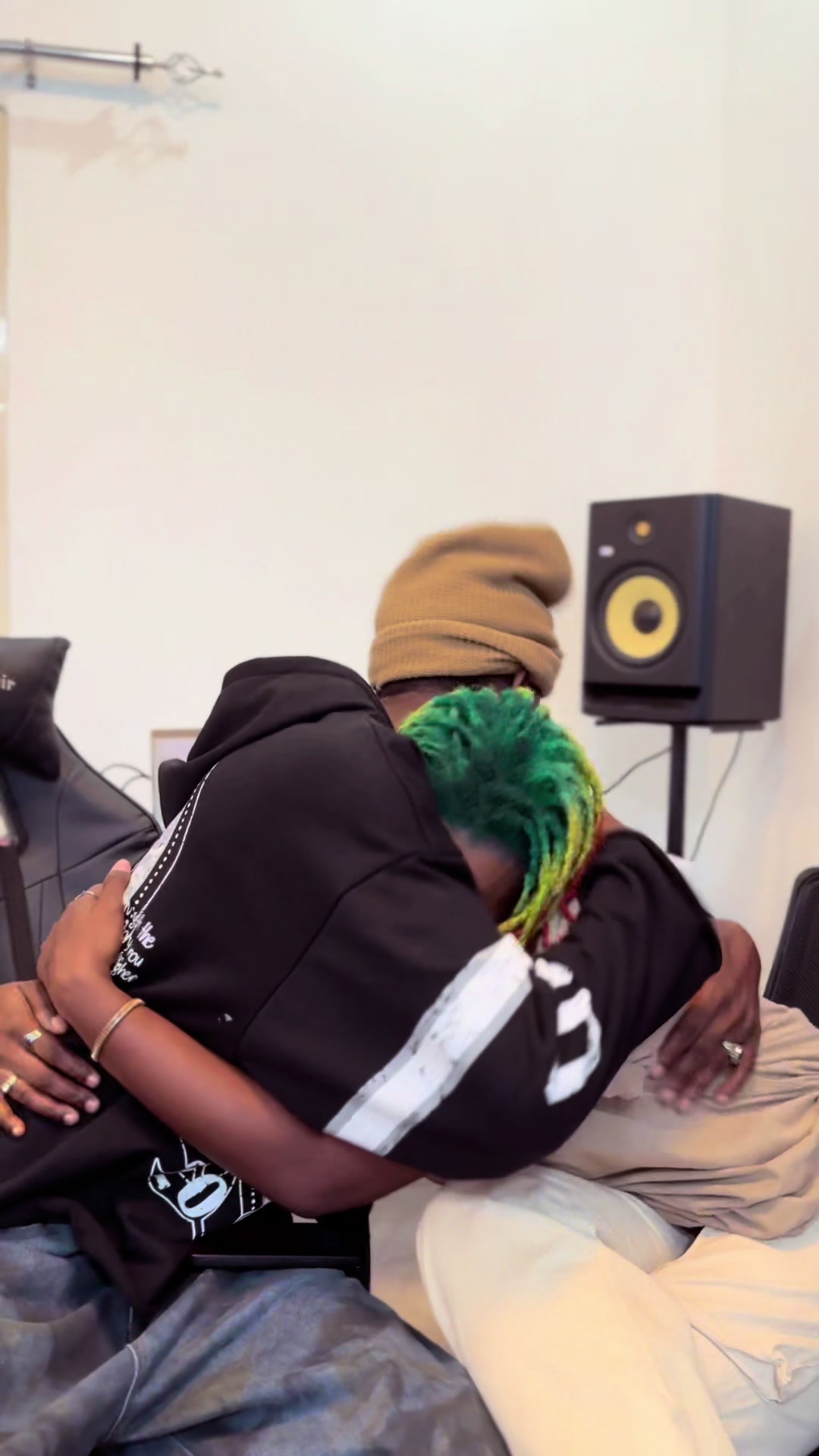 @KIKI MARLEY🌍🦅