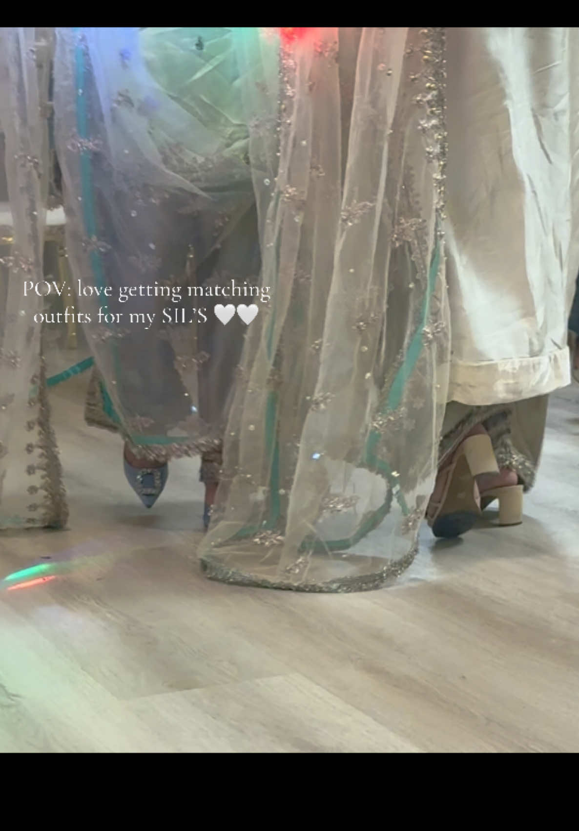 @vlogbydee