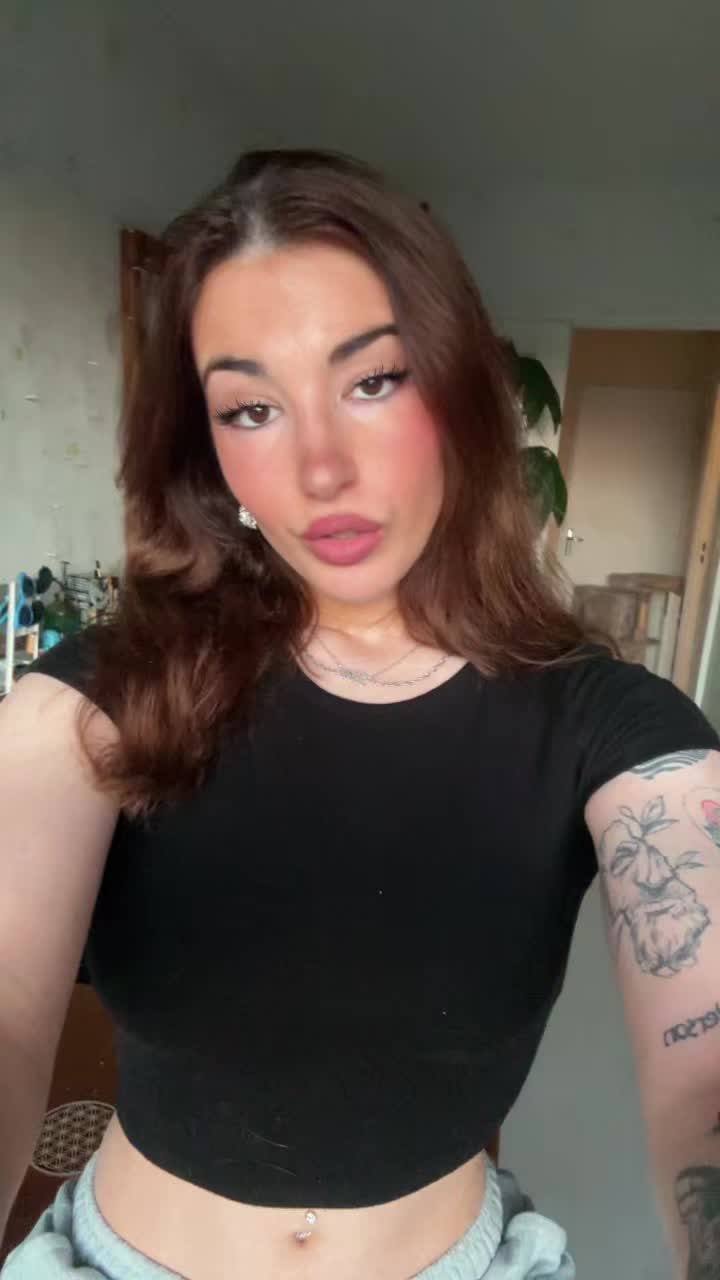 @In&egrave;s