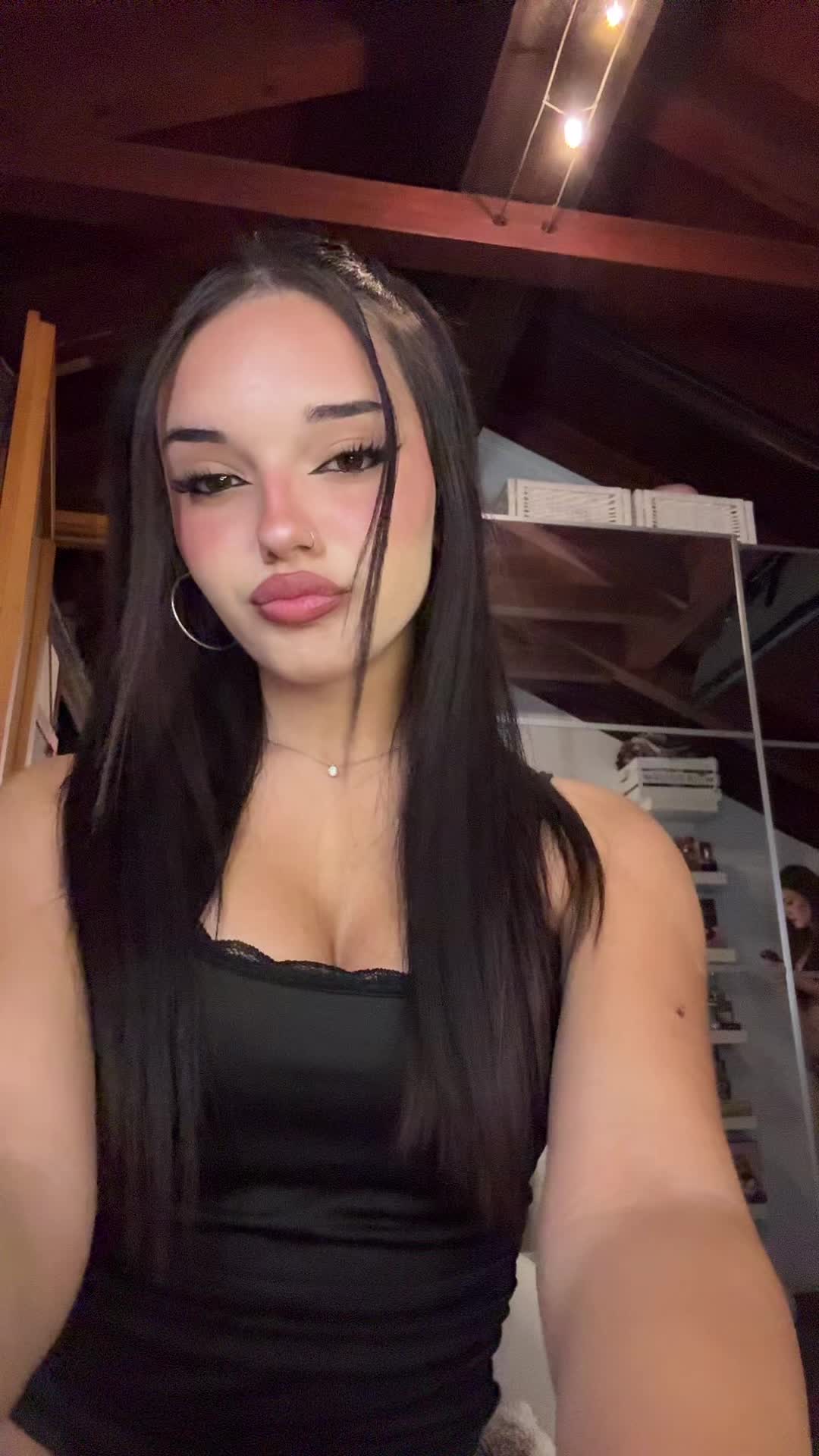 @𝑳𝑰𝑨🪷