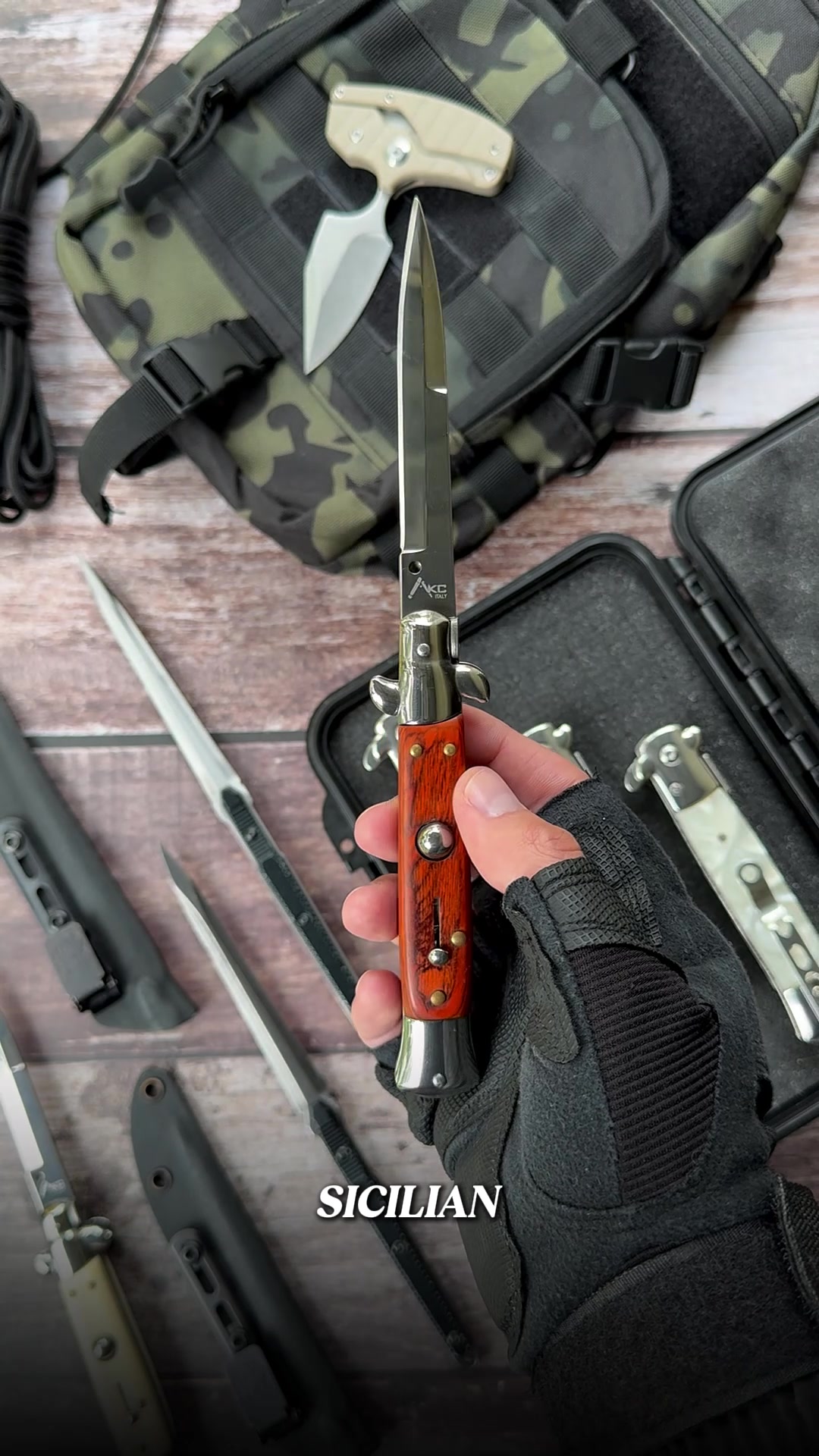 @survival.knives