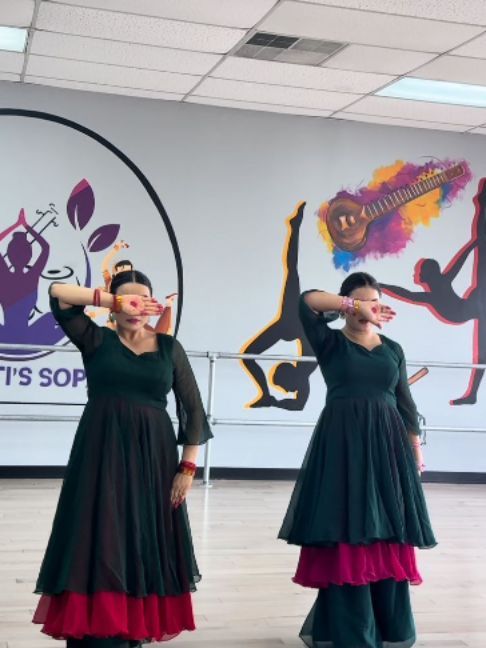 @shrutisdanceandyoga
