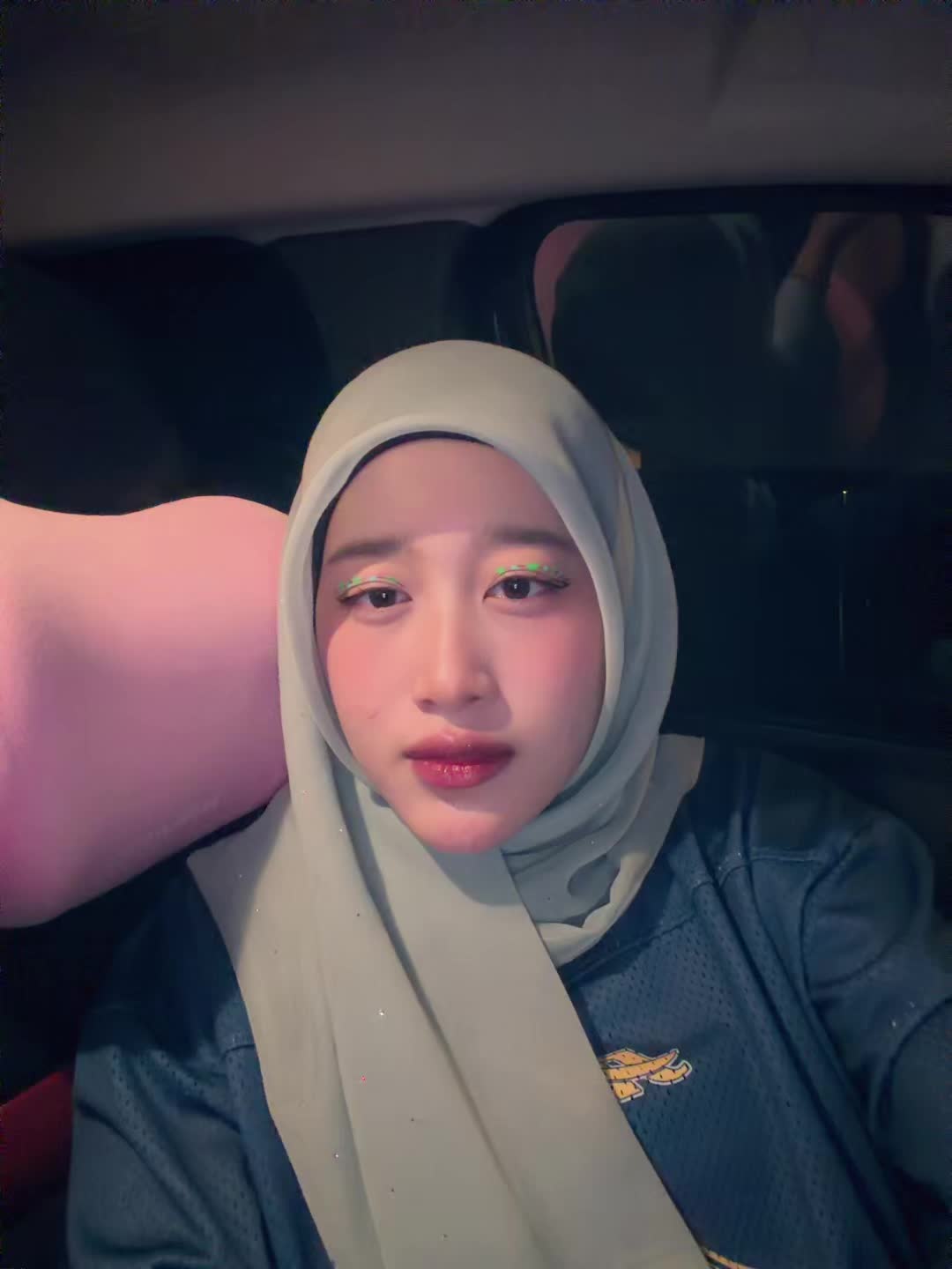 @khayyiee