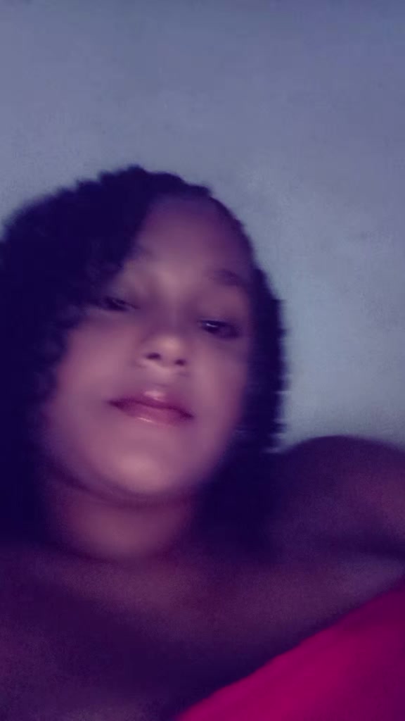 @thatazinha4