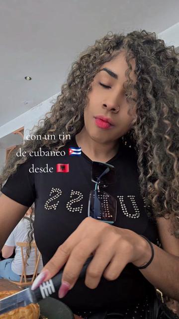 @lilibombom