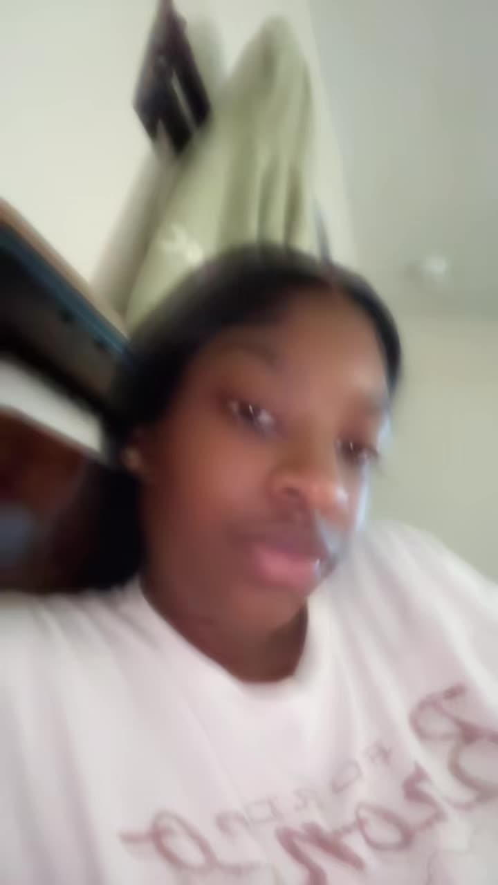 @prettyshania1