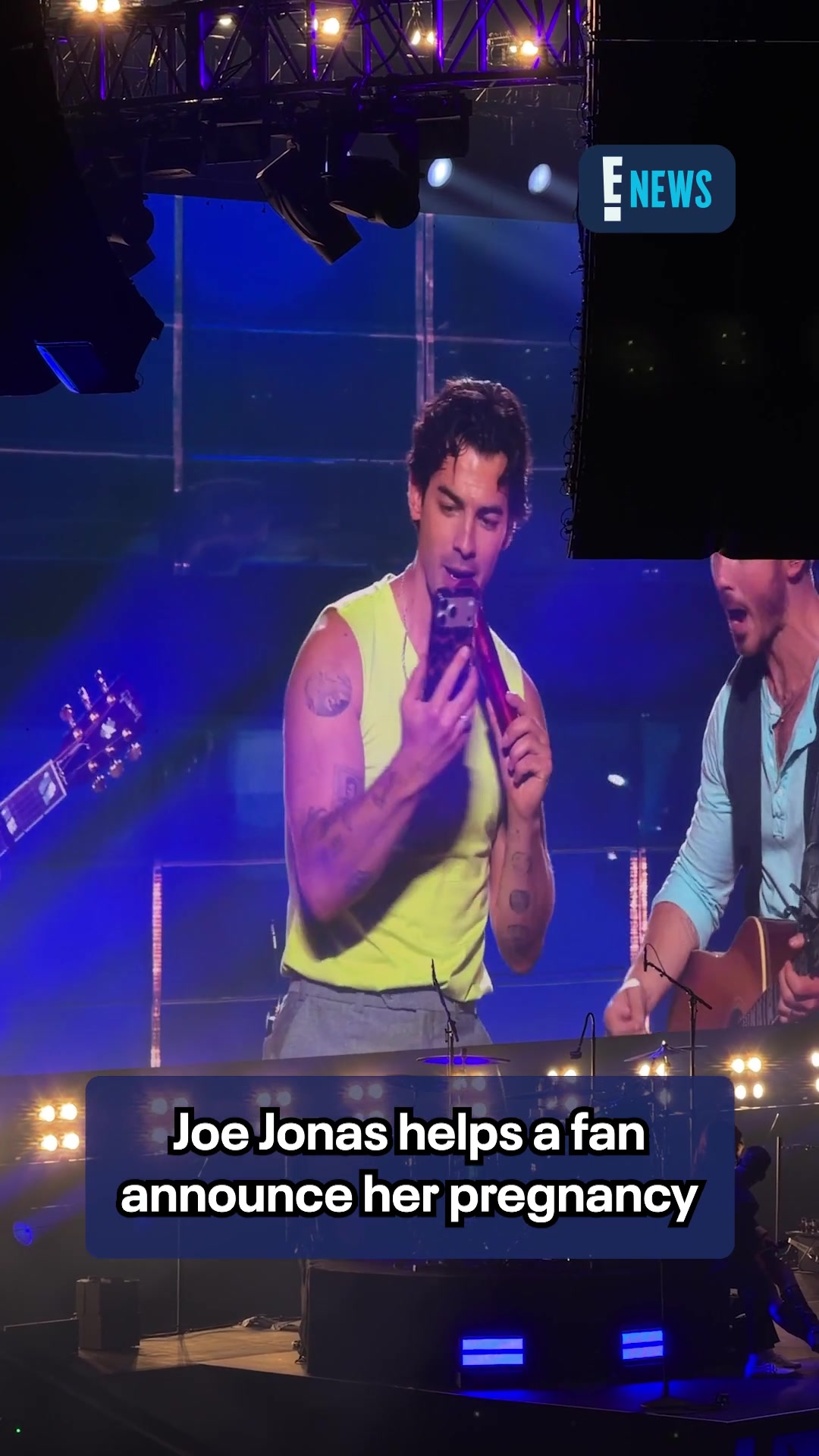 @E! News
