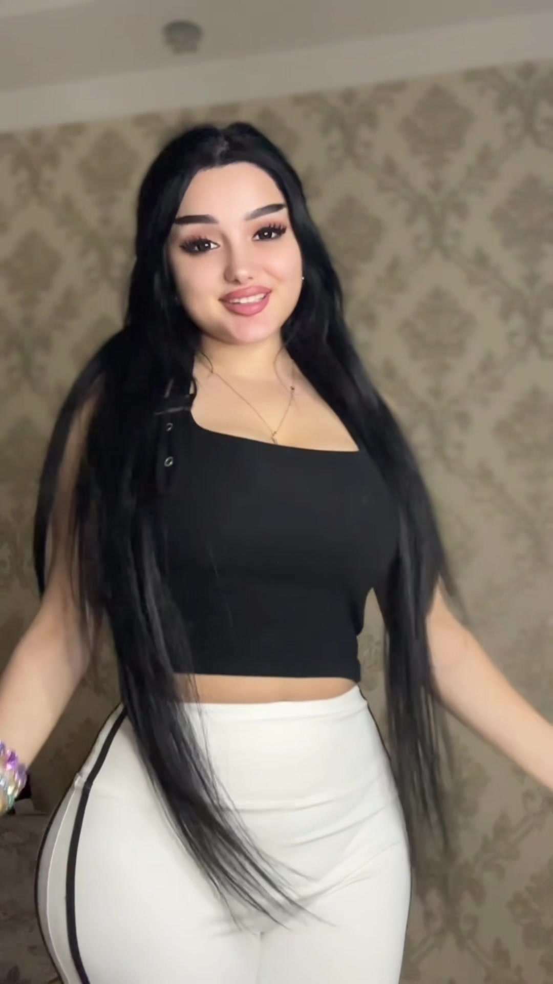 @Nata akhadova🧿🖤