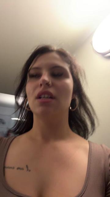 @Dominique
