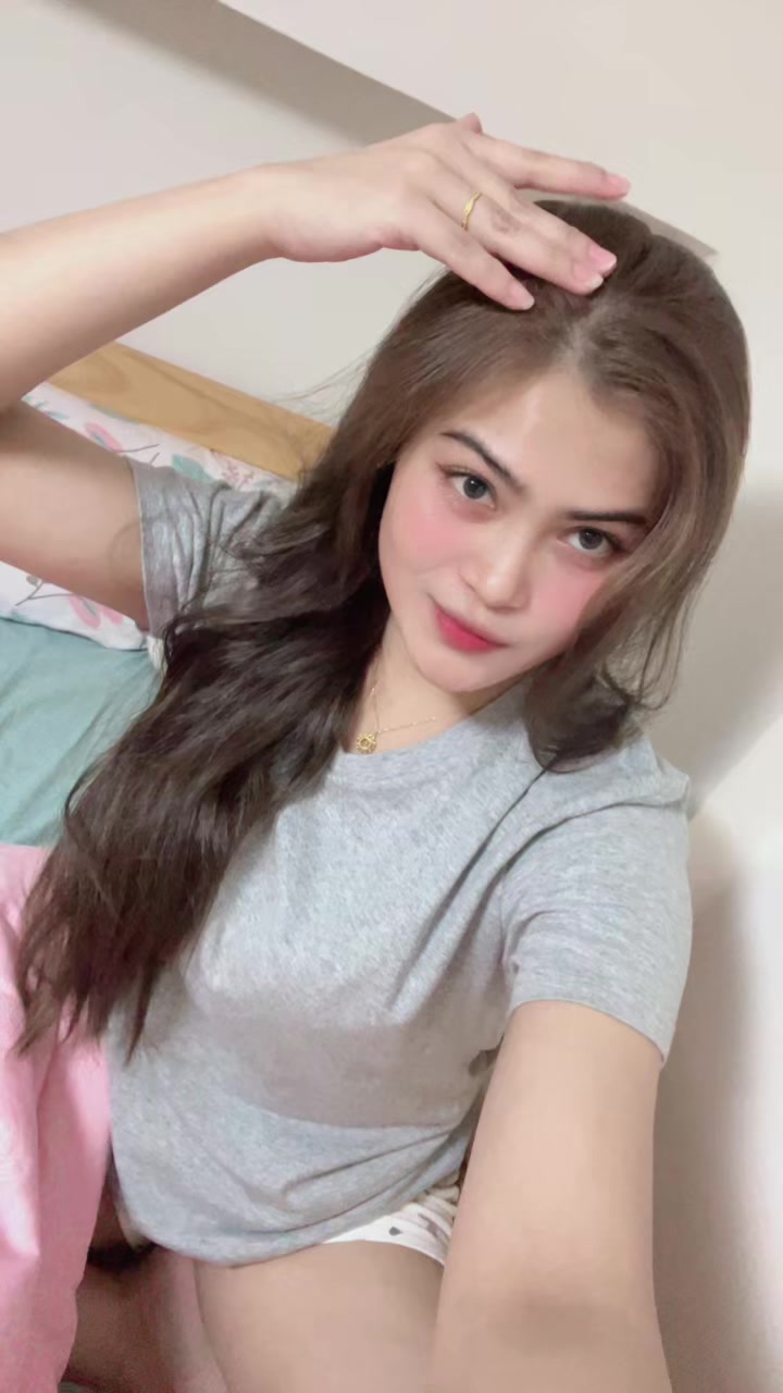 @AMI AGHATA🇭🇰