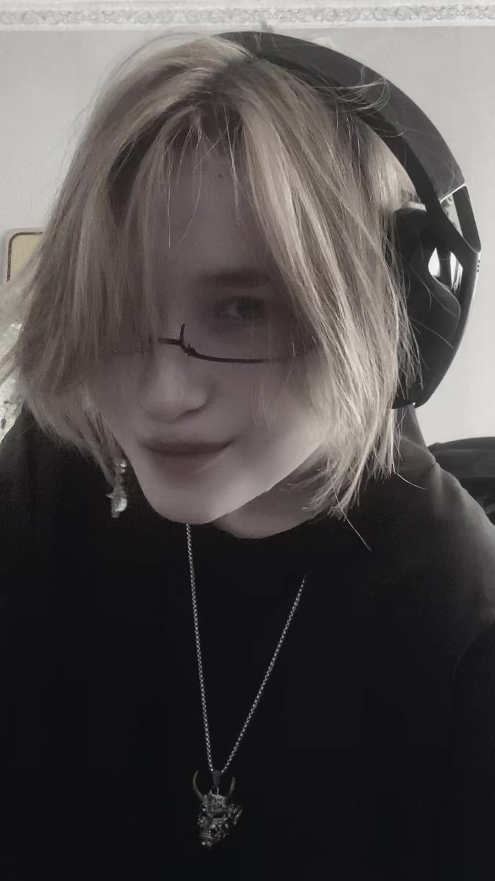 @𝕾𝖎𝖑𝖋@