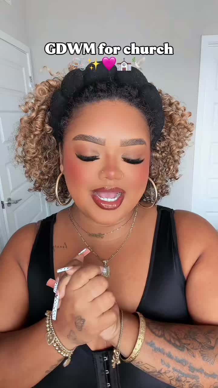 @Curlyheadsierra 💗