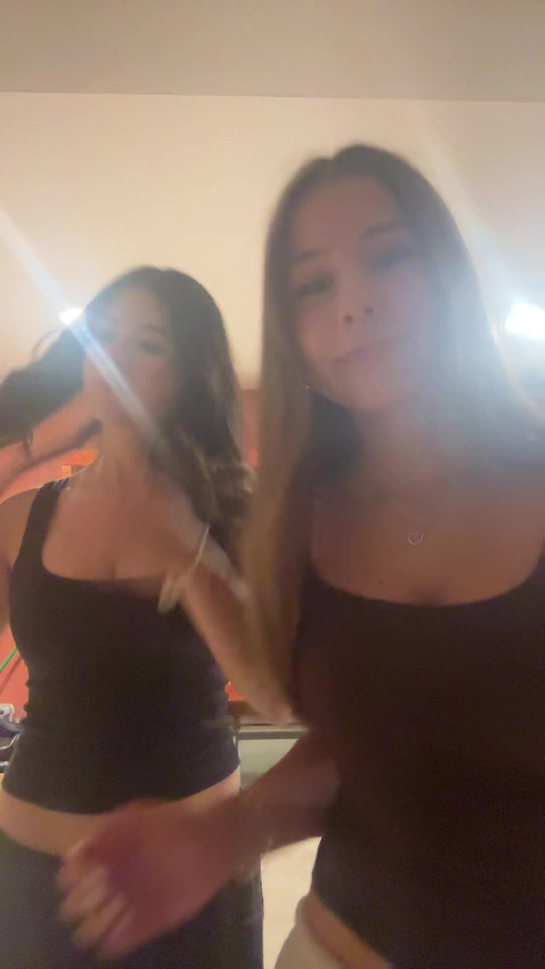 @lucy