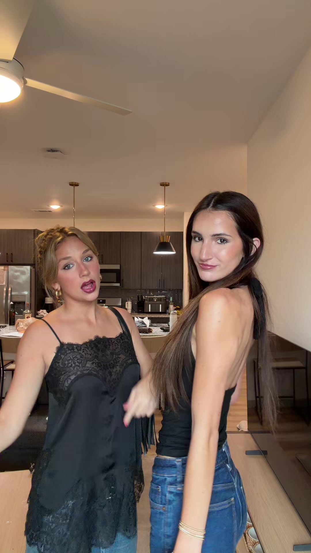 @bella