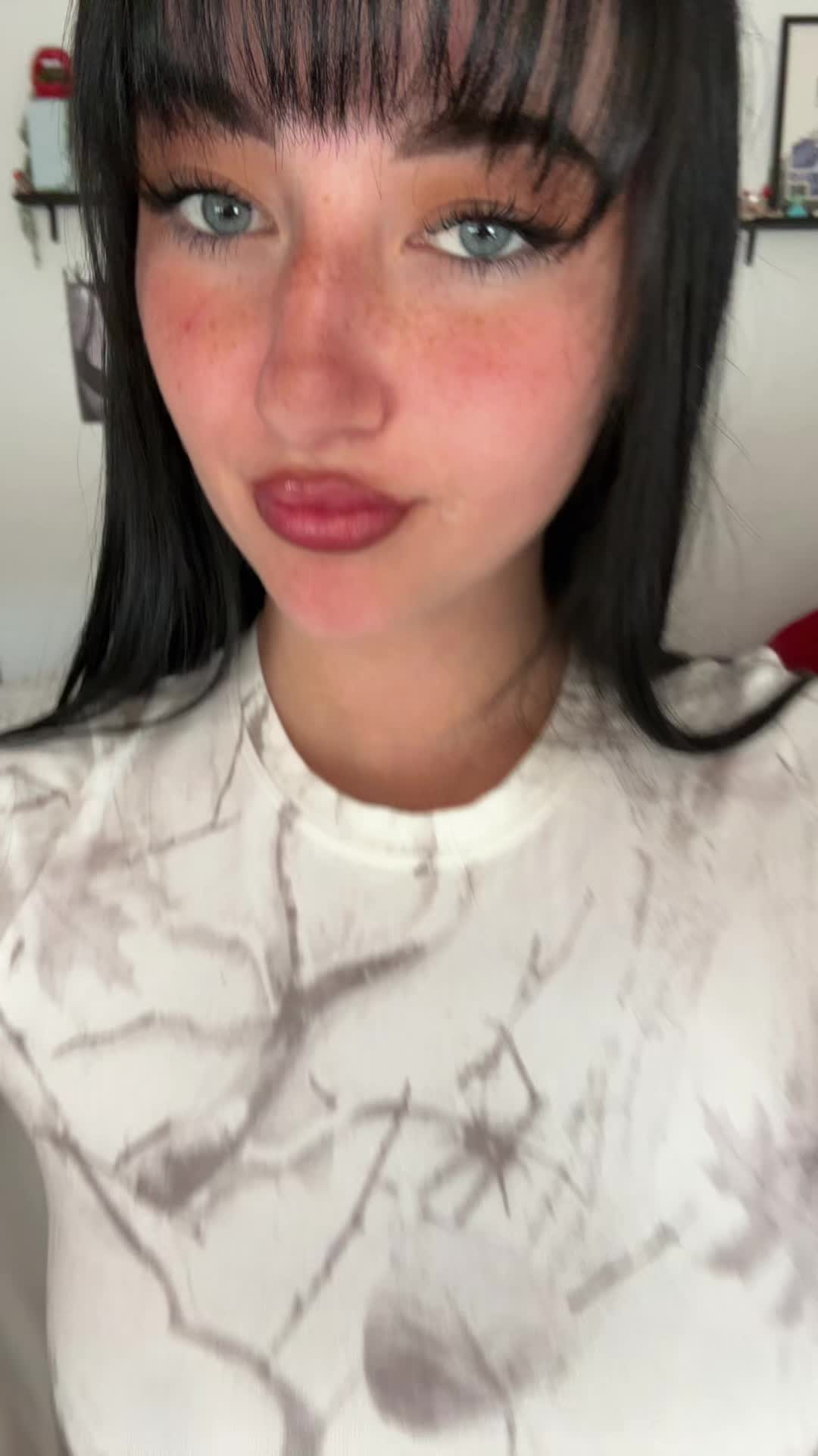 @Kat ๐