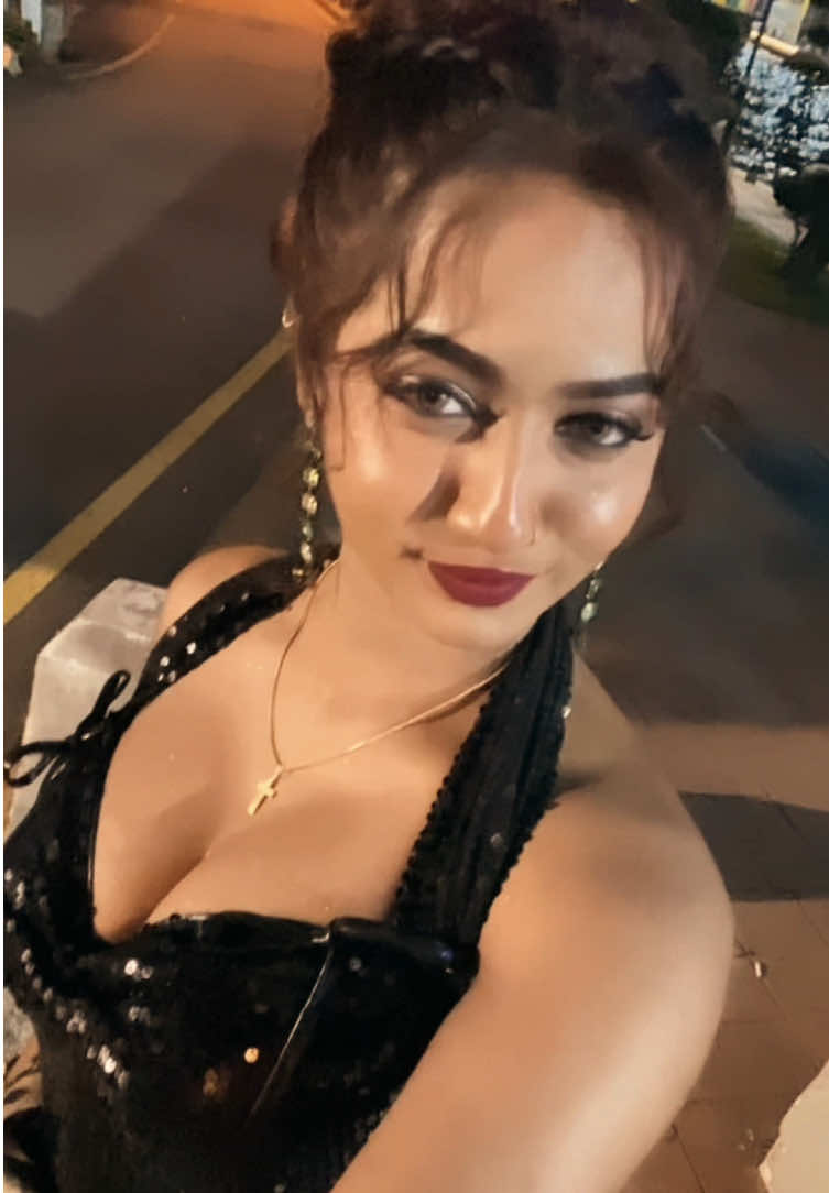 @MAYA. 🦋🤍&bull;