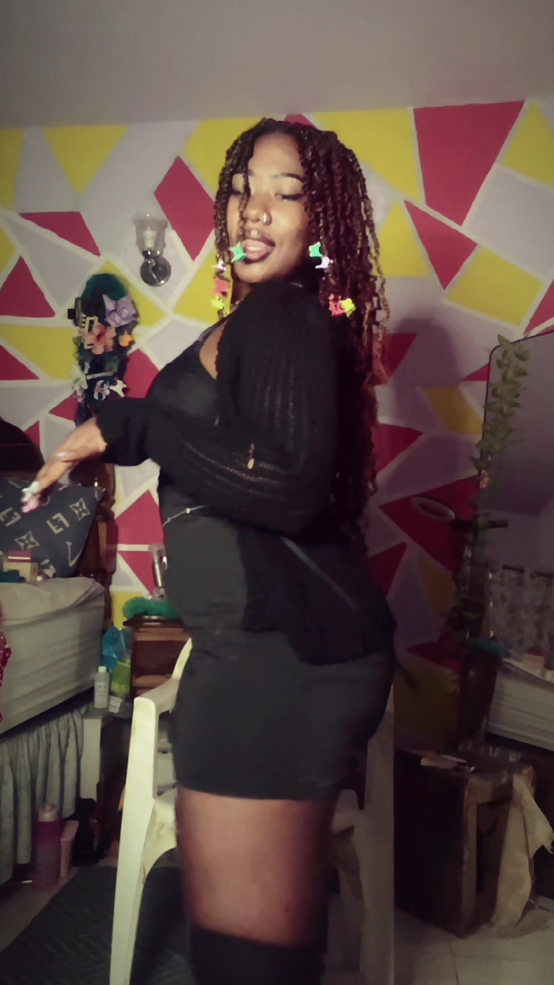@MsAbbie_