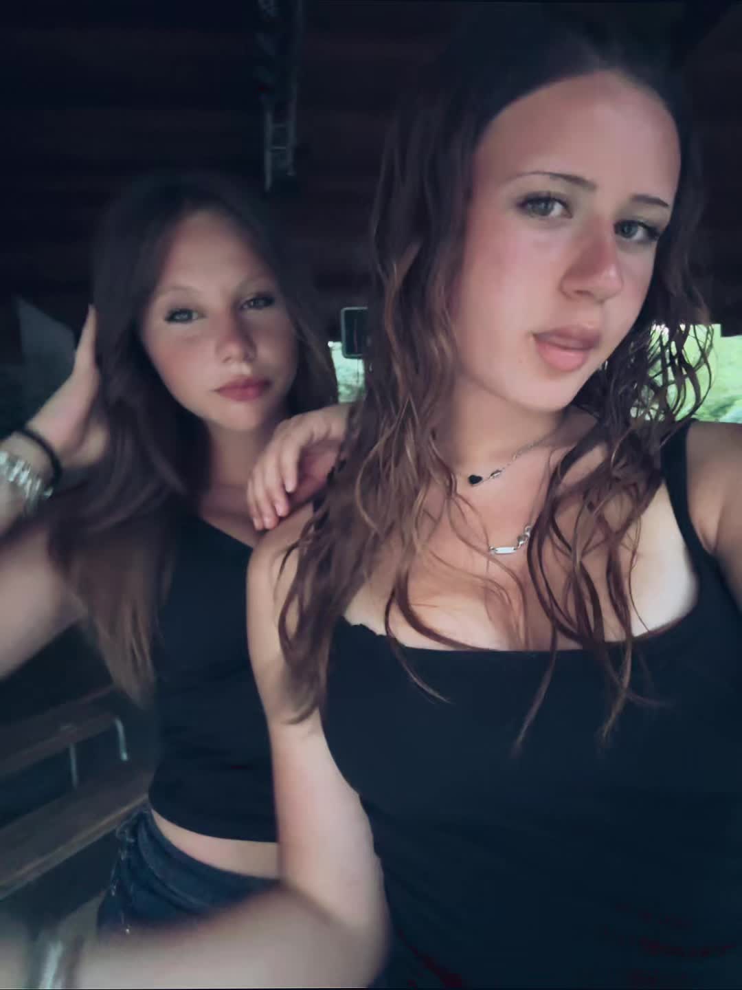 @️