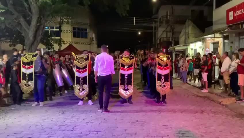 @Bandas de PE