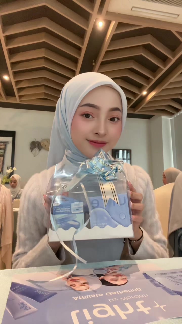 @intanmlna