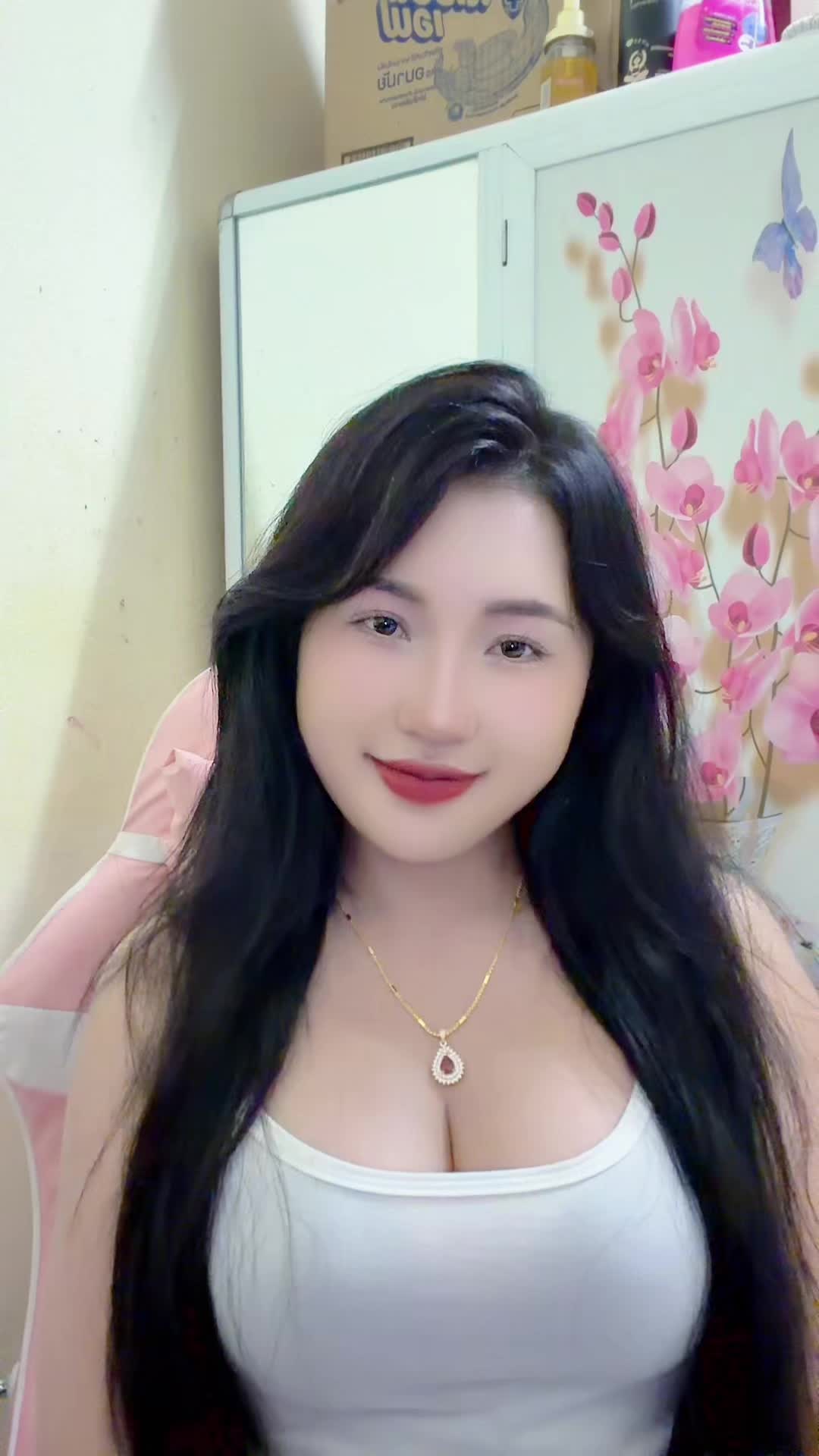 @Hlub koj xb
