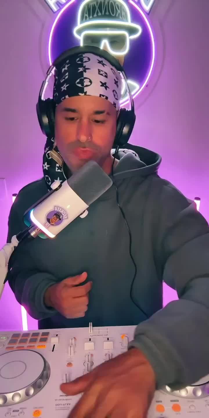 @Amauri
