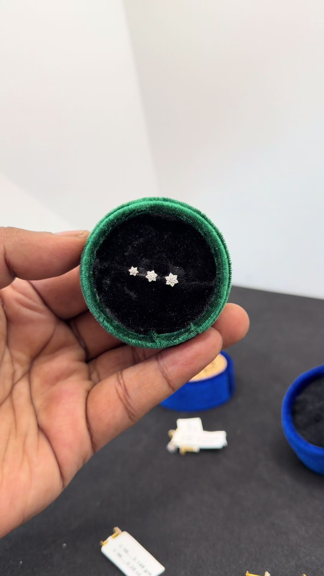 @Nasir Gems Gallery & Diamond