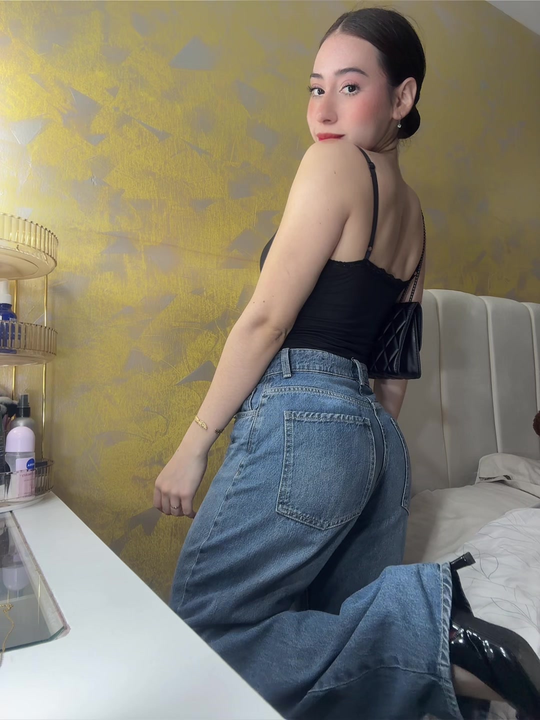 @Lesshh