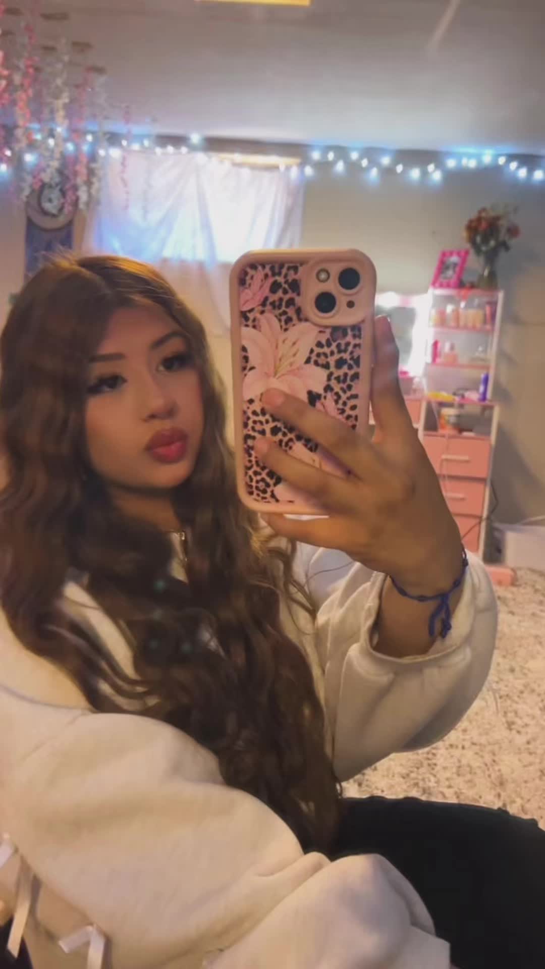 @Jazminne