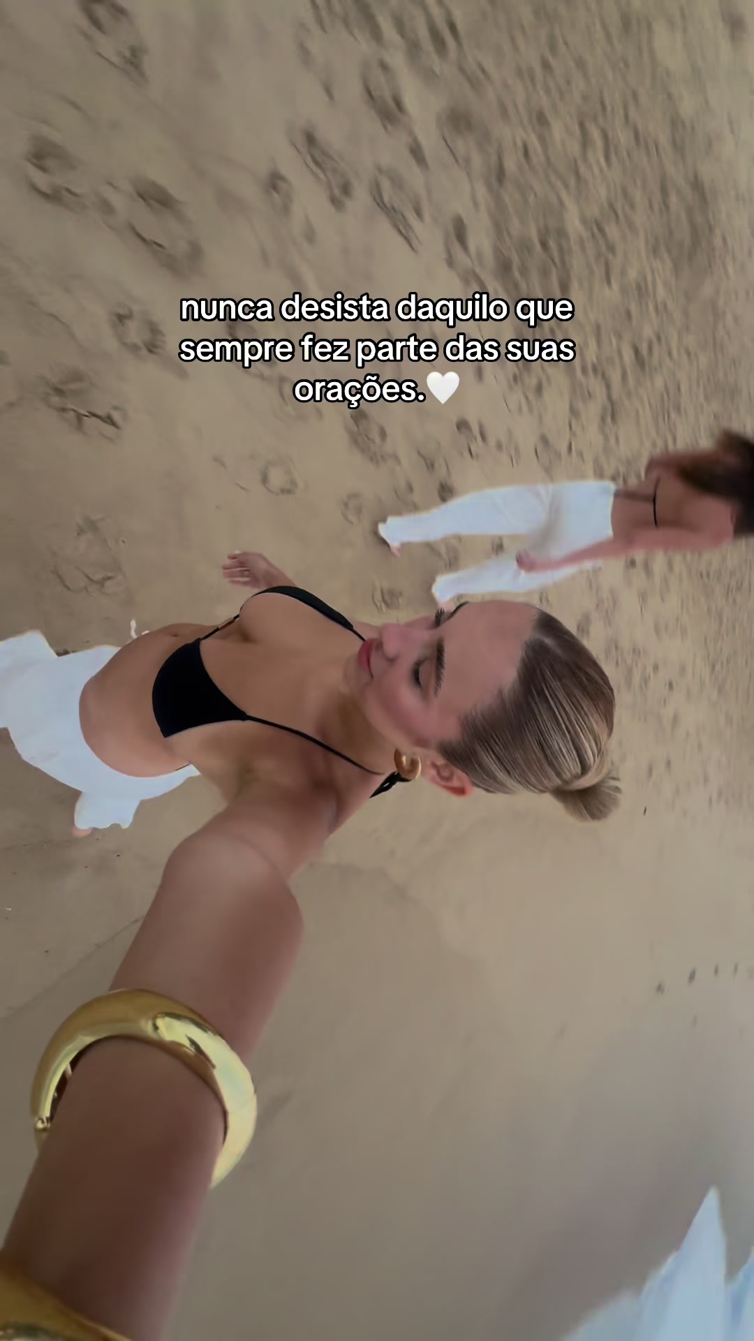 @J&uacute;lia Medeiros🇧🇷