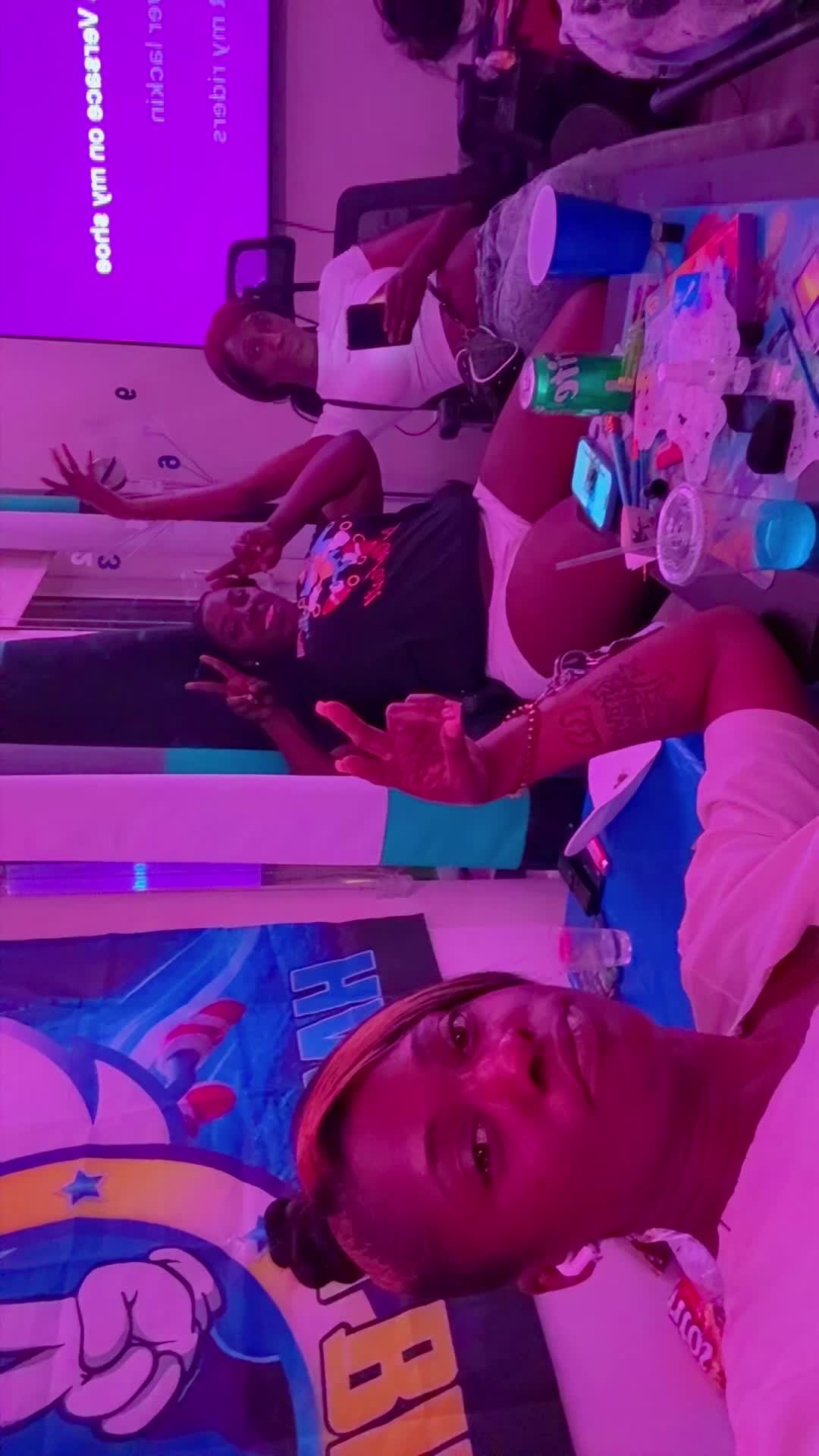 @Nitra_Nitra