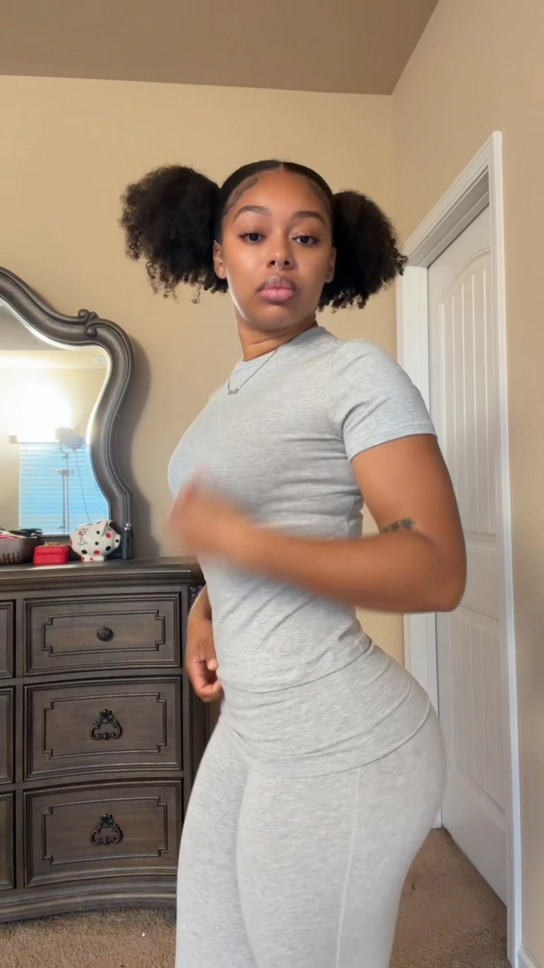 @thealmondxmilk