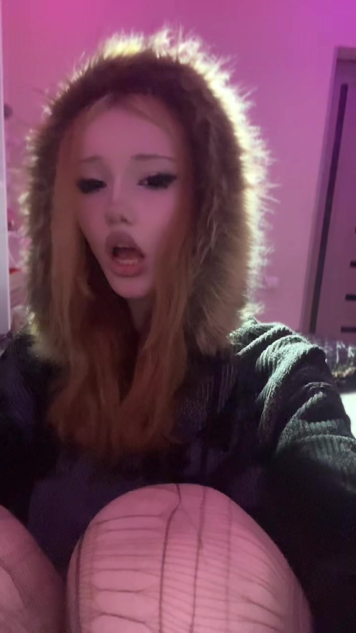 @Моника