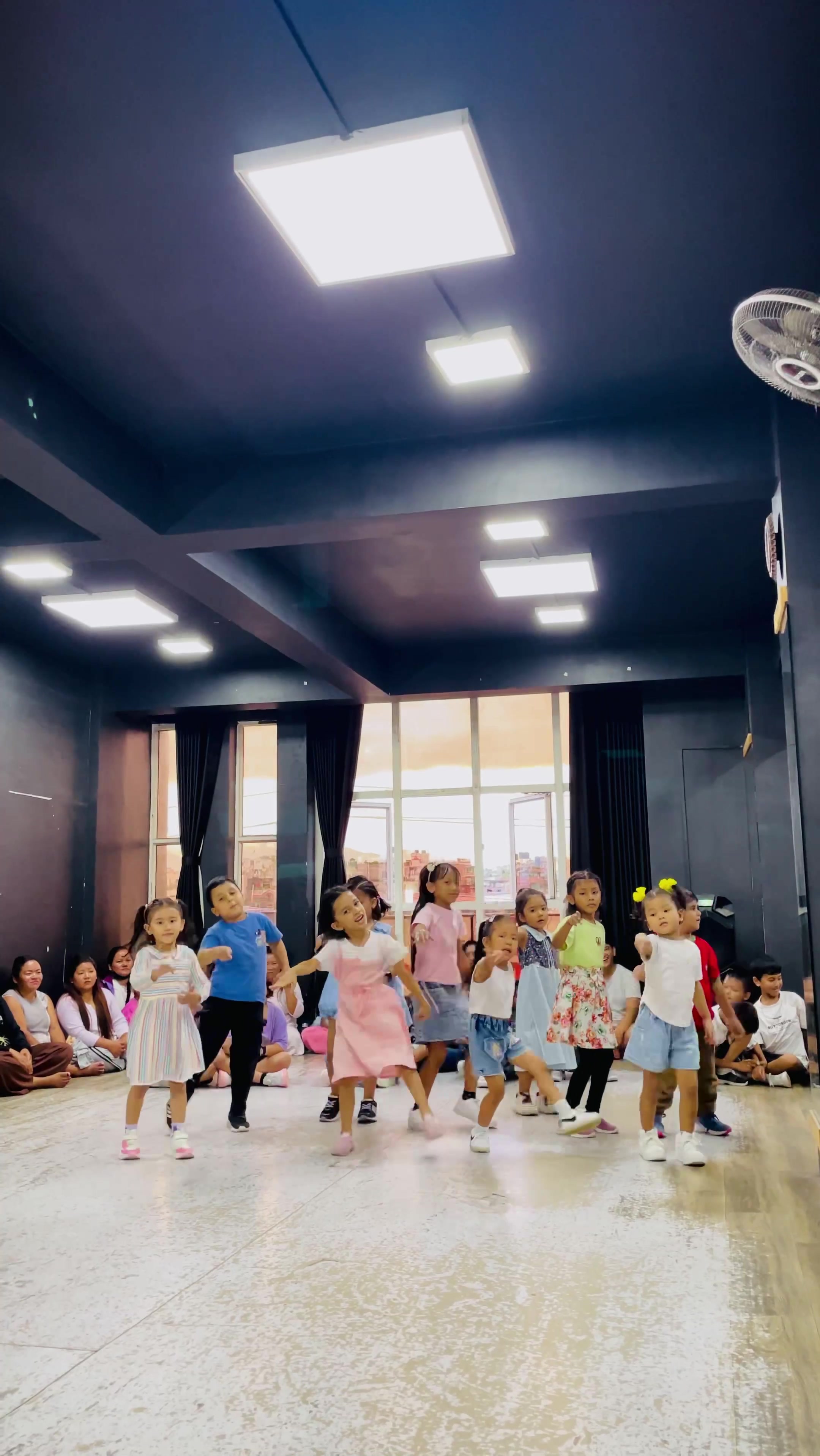 @Flexible Dance School