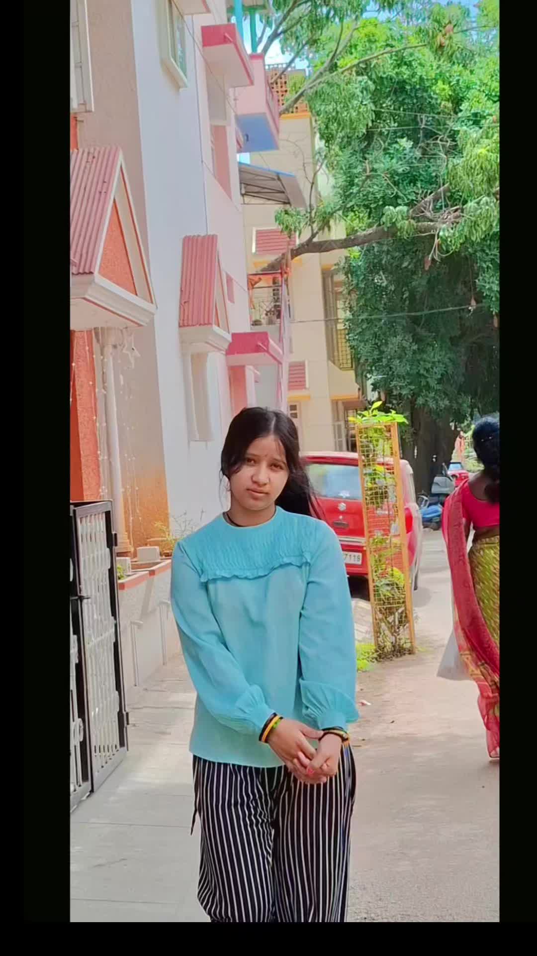 @अभागी परदेशी छोरी 🇮🇳🇳🇵😭