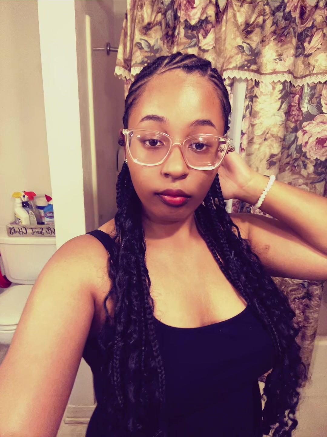@𝓛𝓲𝓼𝓱𝓪💋.