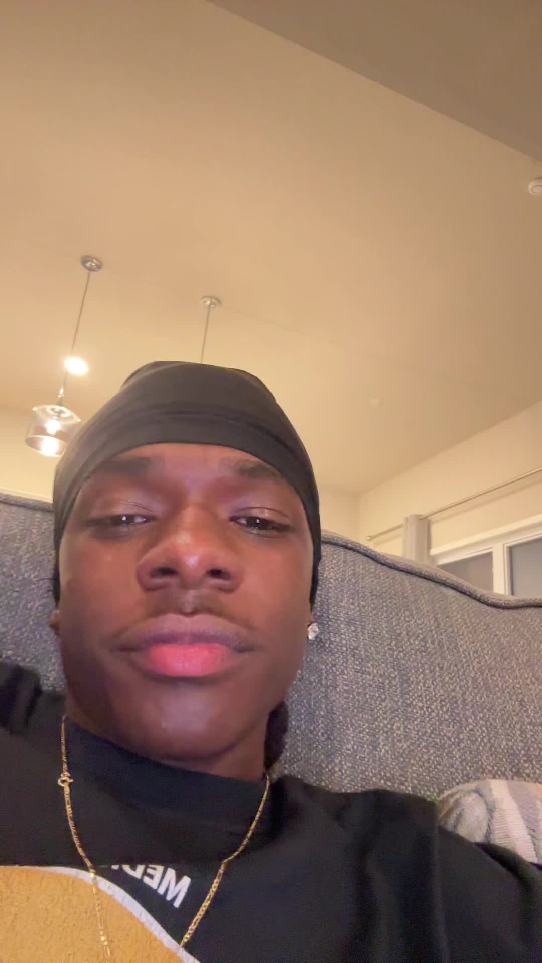 @d