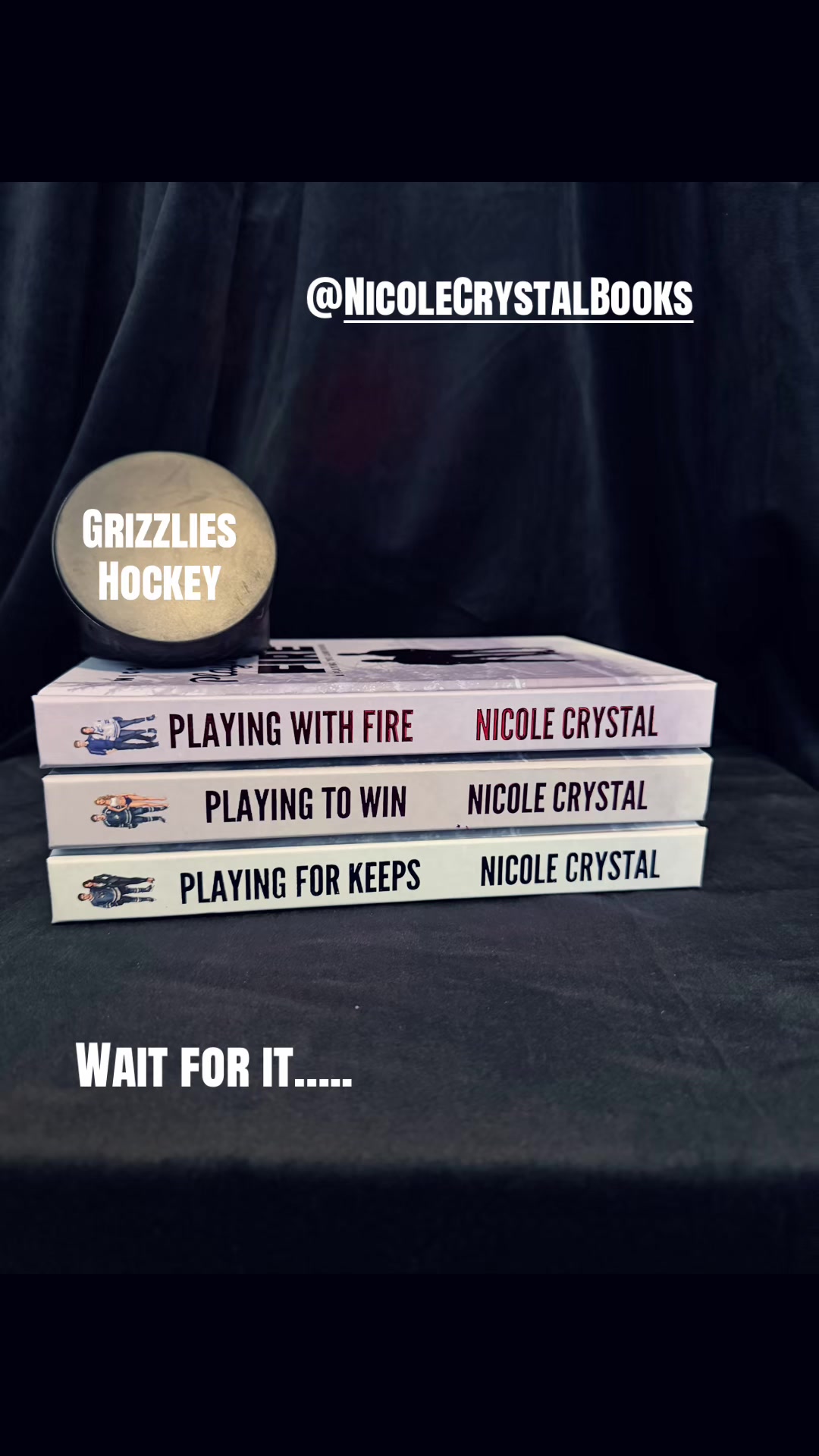 @tattooed_raven_reader📚🐦&zwj;⬛🏒