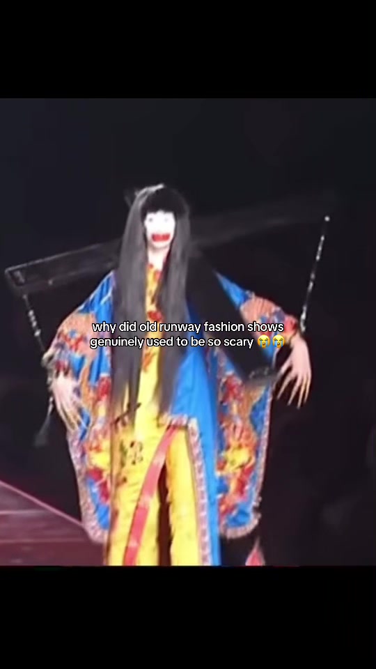 @0fftherunway
