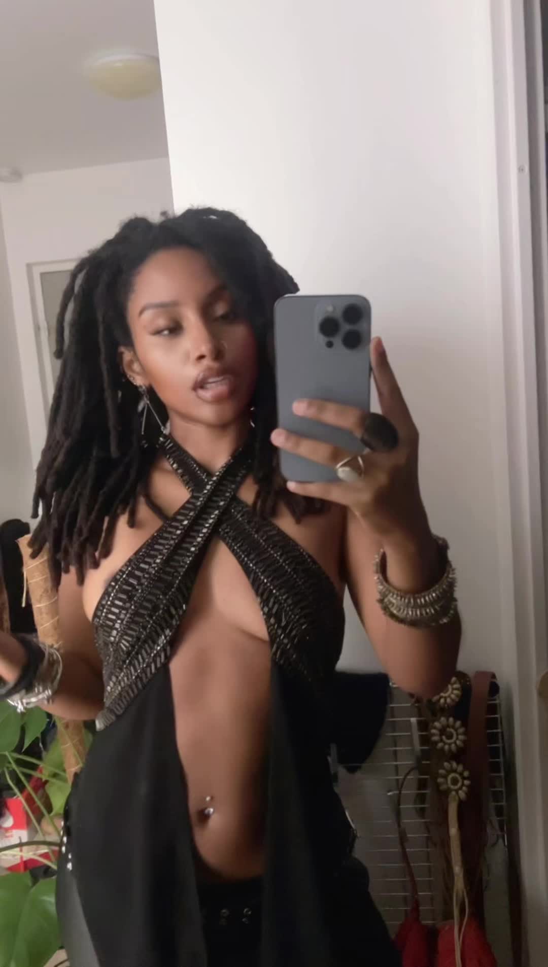 @Mj