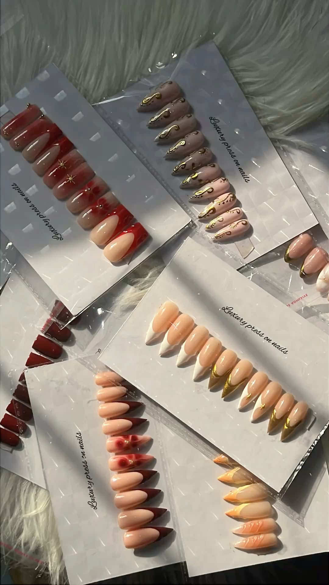 @A L E X 🤍✨
