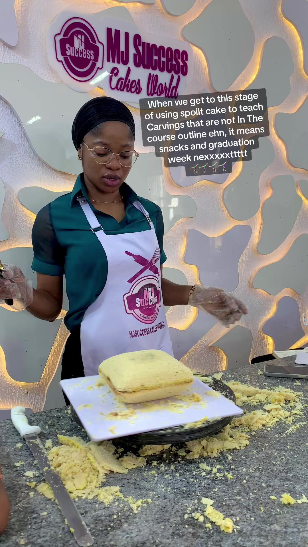 @BEST CAKE SCHOOL IN LAGOS!