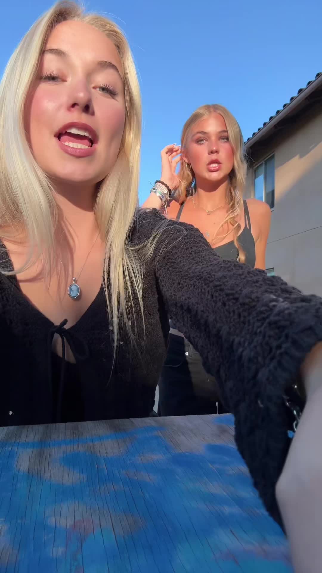 @Hannah_sheehy