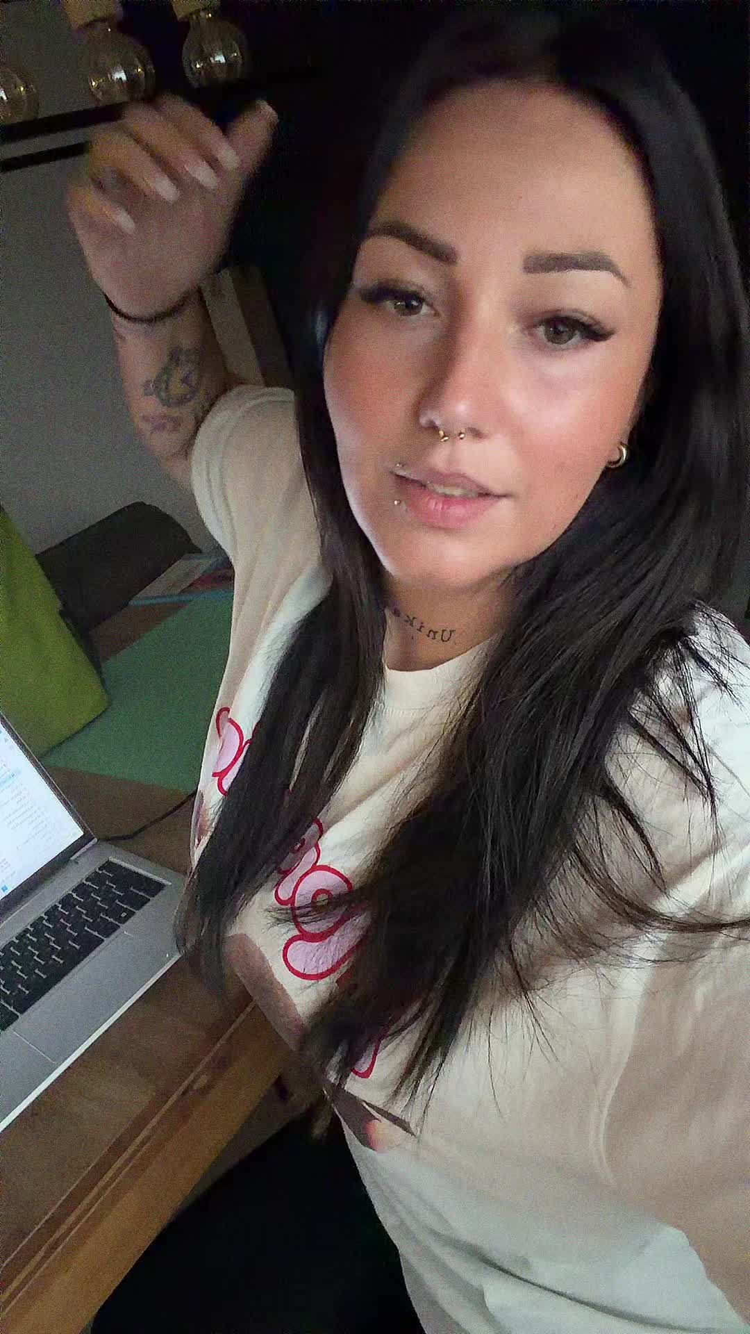 @🌸𝕀𝕥𝕤𝕁𝕖𝕟𝕟𝕪𝕝𝕚𝕧𝕖👑🌸
